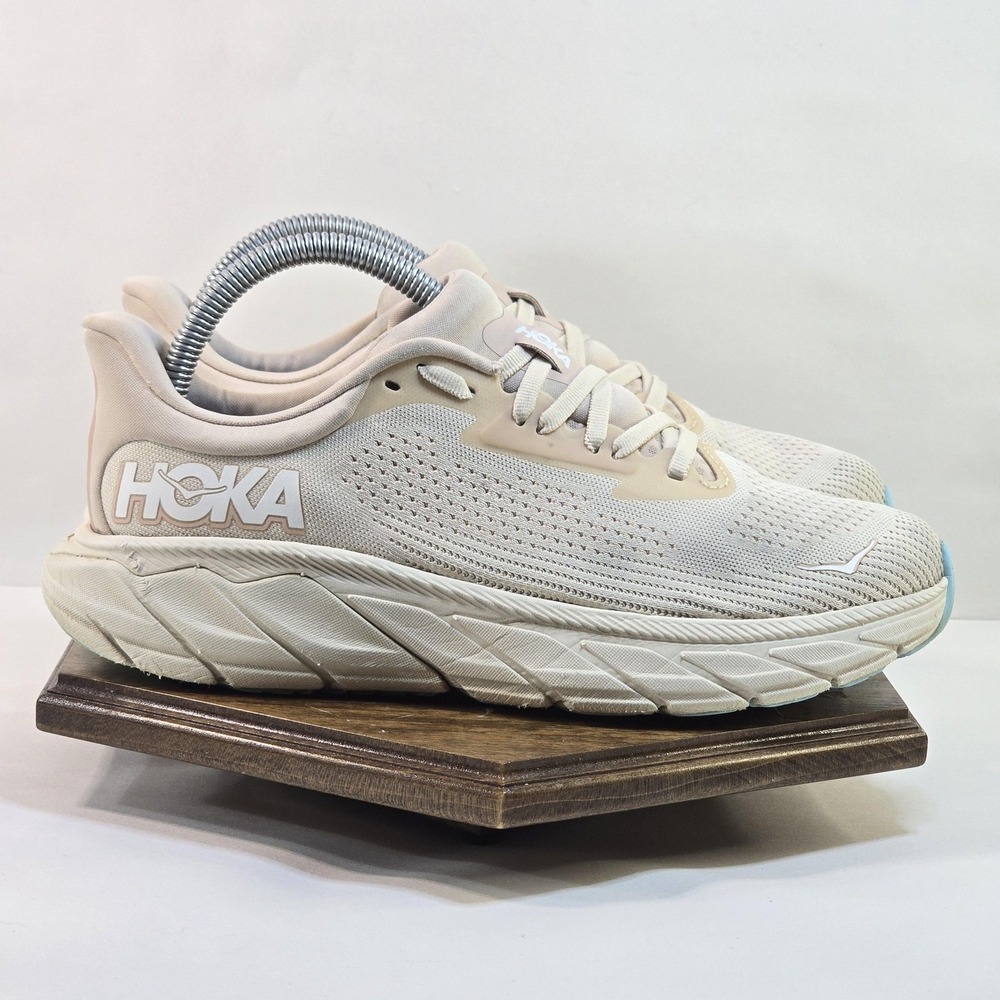 Hoka One One Arahi 7 Shoes Womens Size 7.5 Beige Stability Running 1147851
